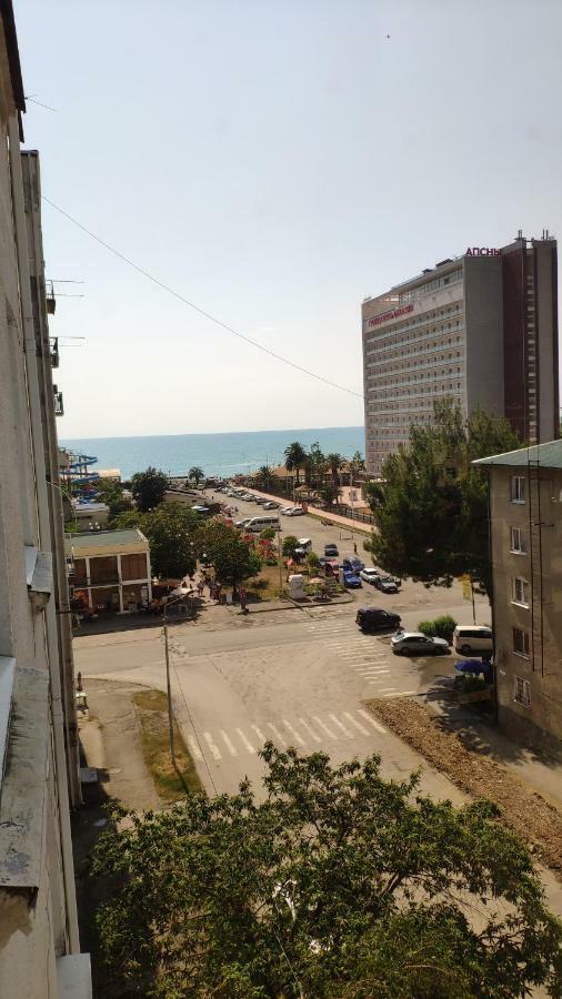 Улица Абазгаа Апартаменты Gagra Exterior photo